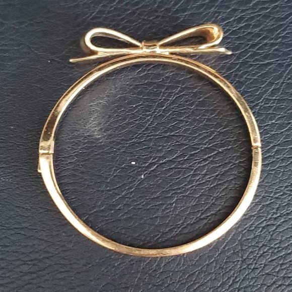 Kate Spade Gold Plated Love Notes Hinged Bangle Bracelet Signed Locking Clasp - Picture 5 of 9